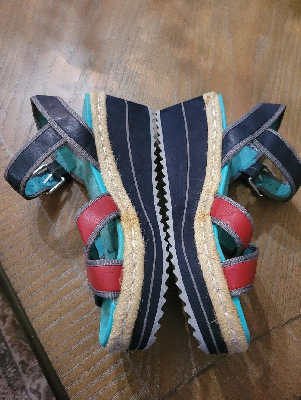 Sketchers Comfortable Memory Foam Ankle Straps Sandals Size 9!